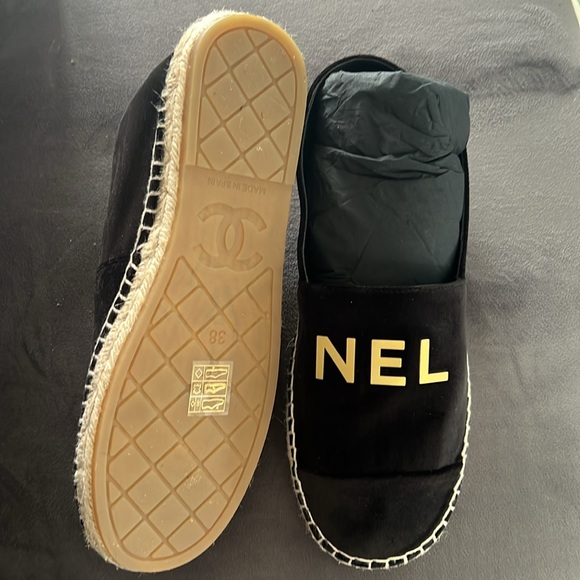 Brand new black and gold velvet Chanel Espadrilles - Picture 3 of 5